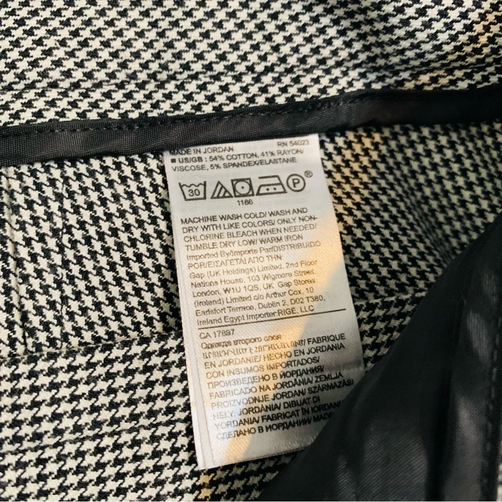 Banana Republic Women’s Houndstooth Sloan Pants Size 6 Black and White